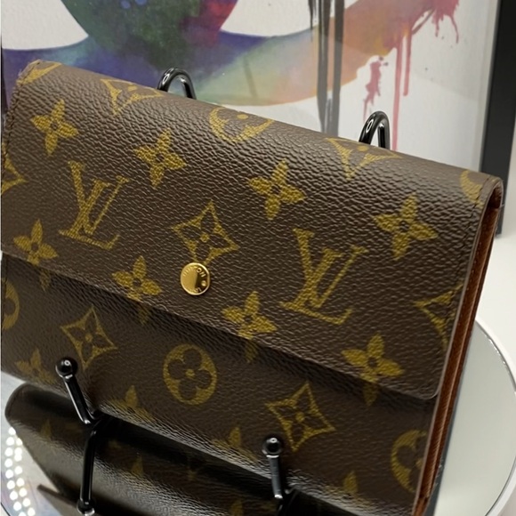 Louis Vuitton Handbags - Louis Vuitton Wallet